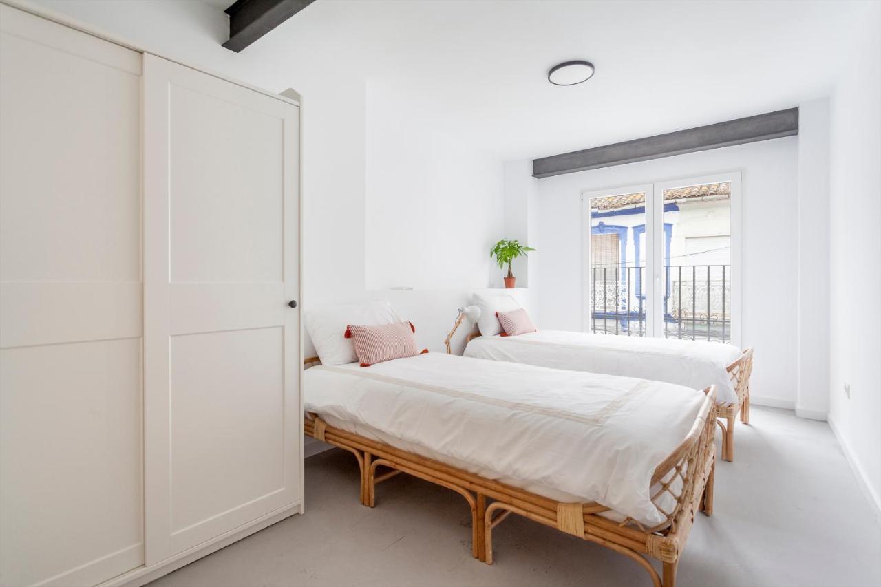 Three Floor House With Terrace Villa Valencia Exterior foto